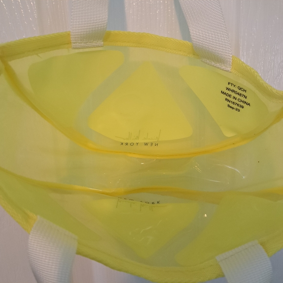 Nicole Miller Lemon Slice Mini Bag - Picture 4 of 5